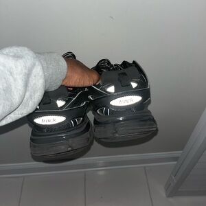 BALENCIAGA TRACK RUNNERS (no shipping)